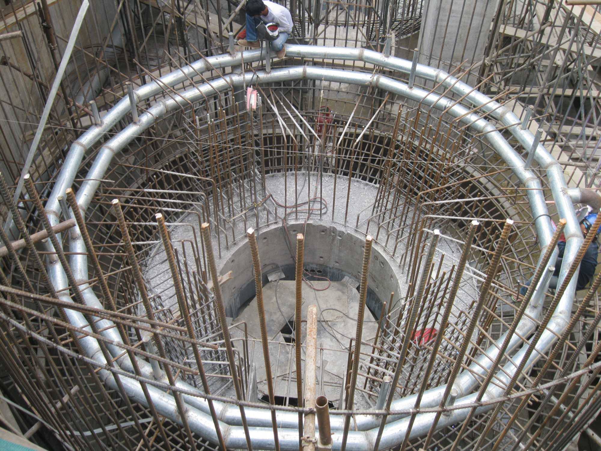 Generator casing